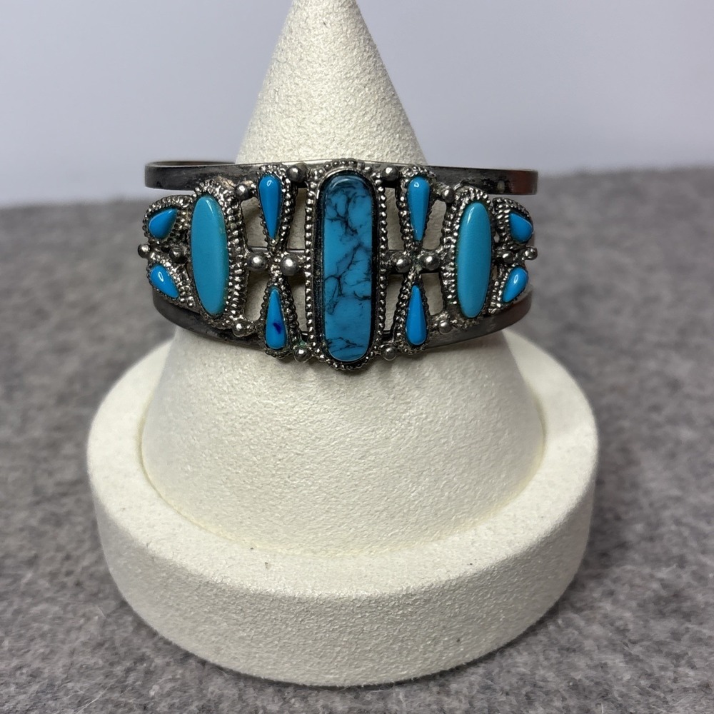 Southwestern Style Faux Turquoise Silver Tone Cuff Bracelt Size 6.5 Statement